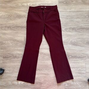 Old Navy Pixie High-Rise Pants in Burgundy